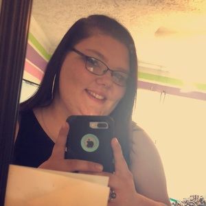 Meet your Posher, Alison